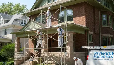 Chicago, IL painting company delivering professional residential and commercial painting services